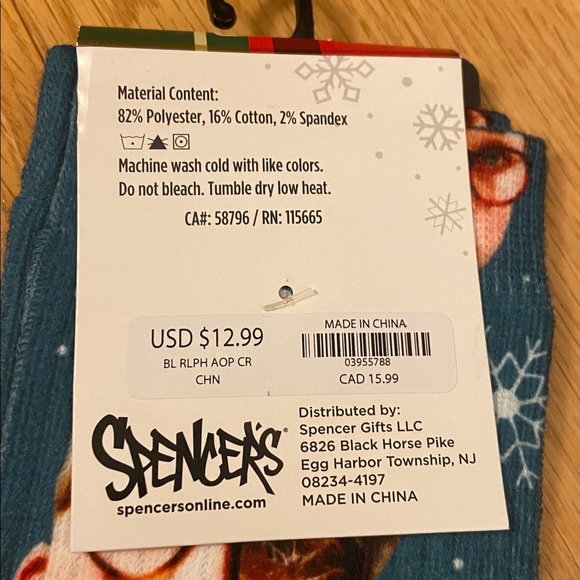NWT Spencer’s Gifts “A Christmas Story” Ralphie socks, shoe size 8-12 - Picture 5 of 5